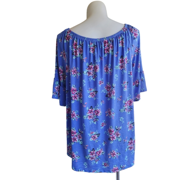 Kristen Nicole plus size blue floral top NWT! Size 3X - Picture 8 of 12